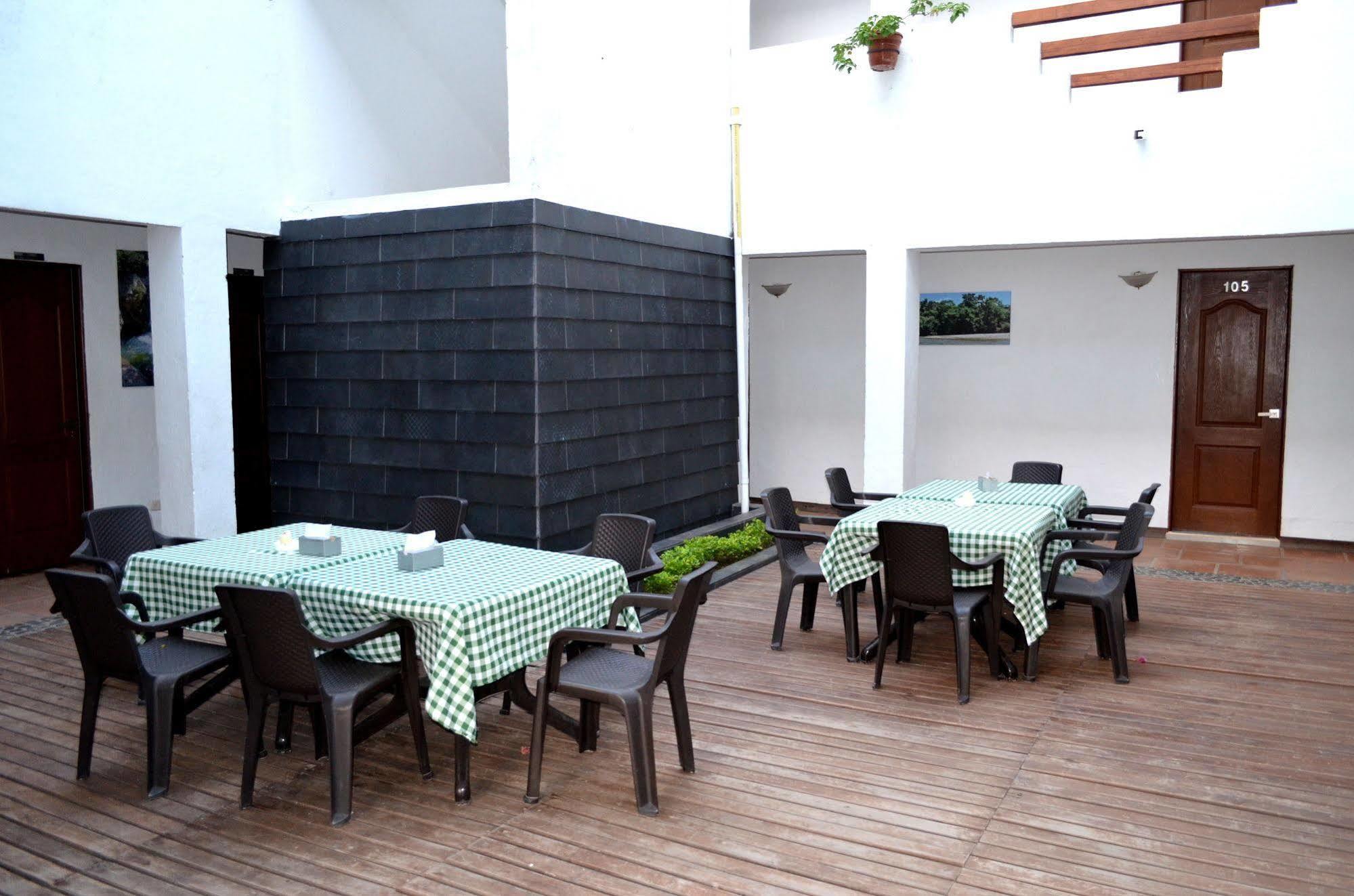 Hotel Aldea Plaza Doradal 外观 照片